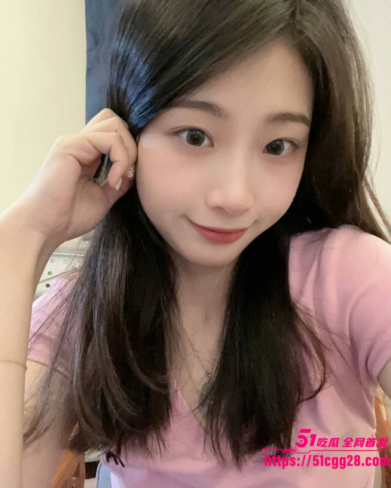 福建清纯学姐 张慕汐 性爱视频流出 表面可爱私下却是泄欲玩物 美乳翘臀遭炮友爆操打桩！